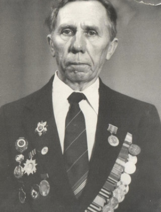 Лобзов Николай Иванович 1923-2002.