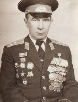 Добров Александр Сергеевич 1917-1999.